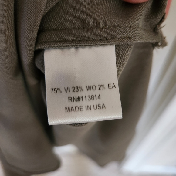 Beautiful Billy Reid top.  Excellent condition.  Size Medium. - Picture 7 of 7